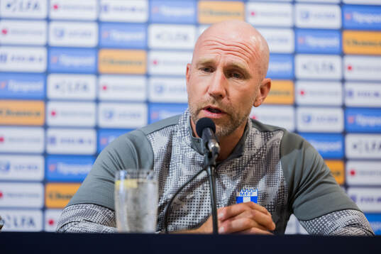 Head coach Henrik Rydström