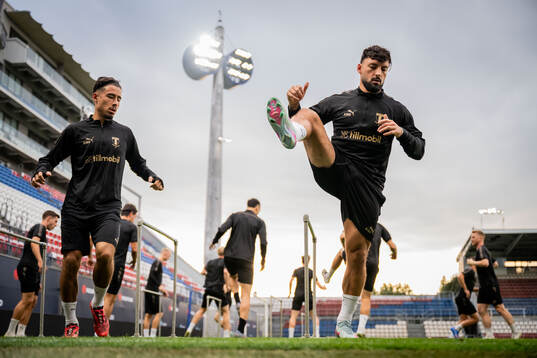 Bläddra bland fler bilder av Football, UEFA Europa League Play-offs, Malmö FF, Training 