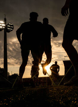 Players of Malmö FF in silhouette