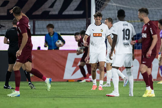 Silas Andersen of Häcken looks dejected