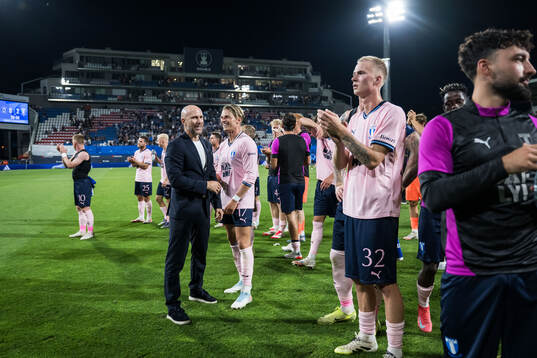 Head coach Henrik Rydström, Jens Stryger Larsen and Daniel