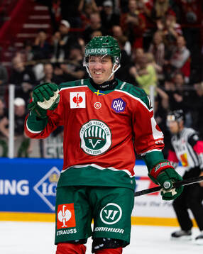 Max Lindholm of Frölunda celebrates