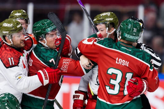 Christiano DiGiacinto and Maxwell Heston Gildon of Bolzano