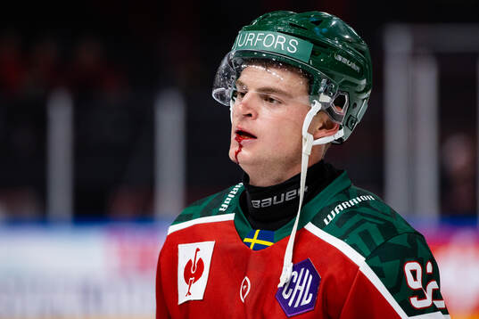 Filip Cederqvist of Frölunda leaves the ice
