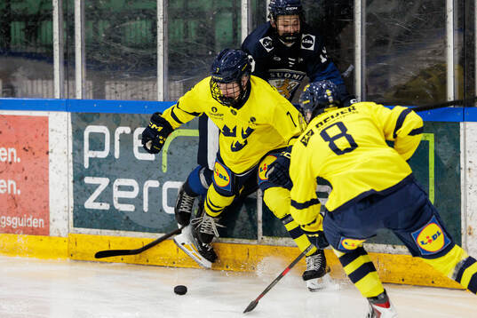 Douglas Johnsson of Sweden and Joel Ikonen of Finland