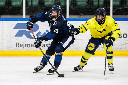 Joel Ikonen of Finland and Vilgot Nygren of Sweden