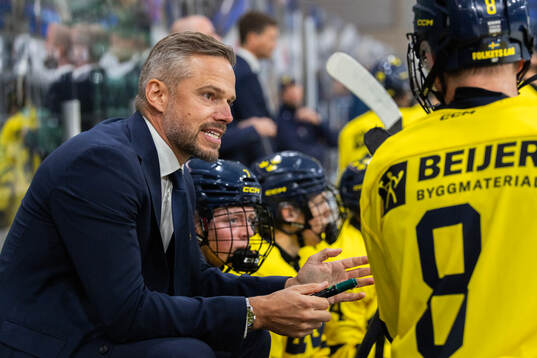 Assistant Coach Patrik Fagerlund of Sweden