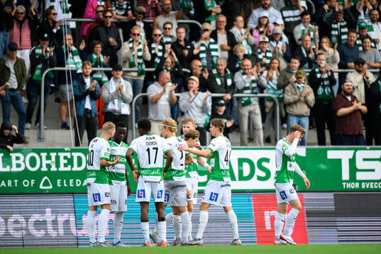 Västerås Mamadou Ousmane Diagne (ej i bild) jublar med