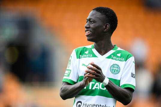 Västerås Mamadou Ousmane Diagne jublar