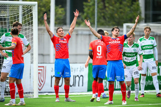 Helsingborgs Wilhelm Nilsson och Jon Birkfeldt reagerar