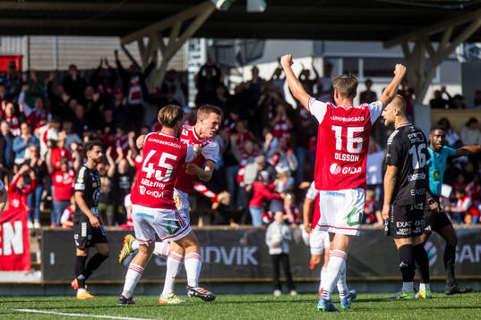 Sandvikens IFs Daniel Söderberg jublar