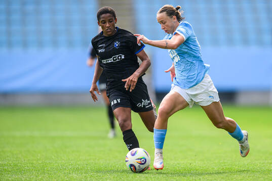 Växjö DFFs Eva Dessislava Dupuy och Malmö FFs Miljana