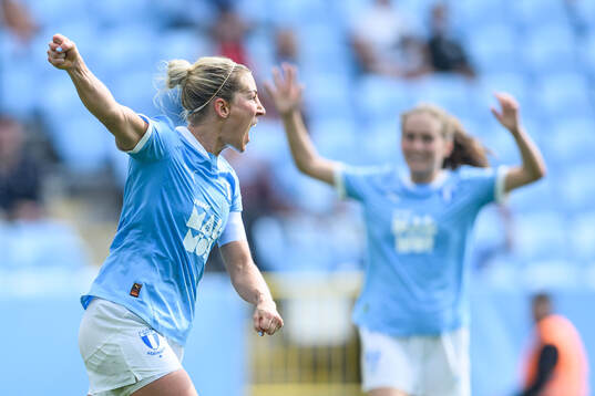Malmö FFs Mia Persson jublar