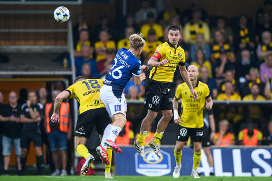Halmstads Måns Andersson och Mjällbys Jesper Gustavsson