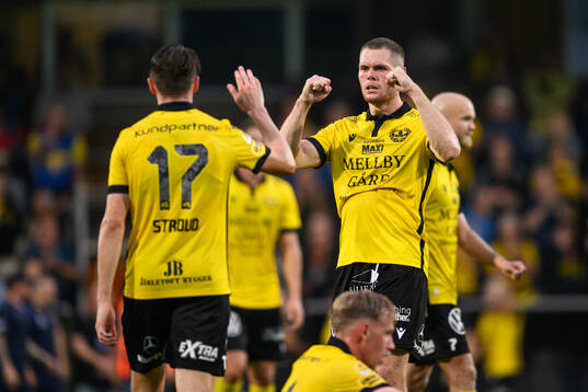 Mjällbys Jacob Bergström jublar