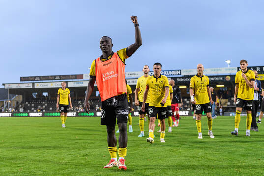 Mjällbys Abdoulie Manneh jublar