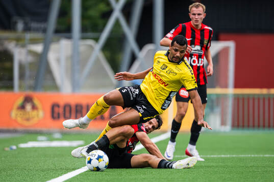 Brommapojkarnas Kevin Ackermann och Elfsborgs Wenderson