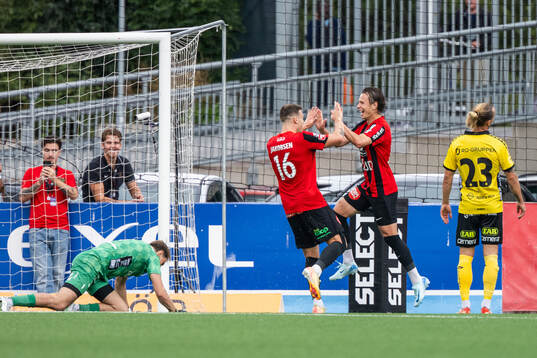 Brommapojkarnas Adam Skanning Jakobsen och Alex Timossi