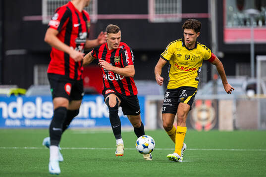Brommapojkarnas Adam Skanning Jakobsen och Elfsborgs
