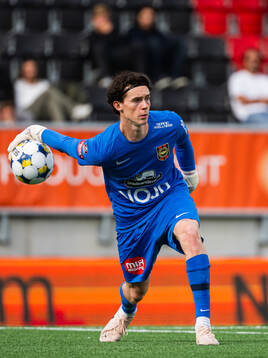 Brommapojkarnas målvakt Leo Cavallius