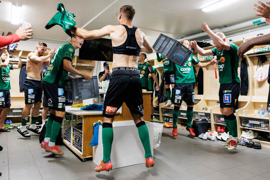 Varbergs spelare jublar