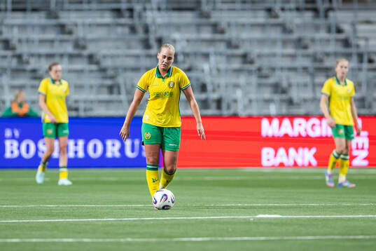 Cathinka Tandberg of Hammarby looks dejected