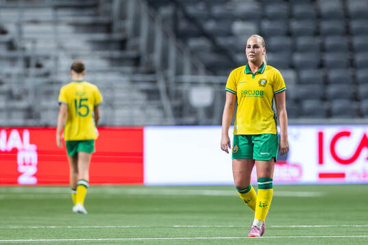 Cathinka Tandberg of Hammarby looks dejected
