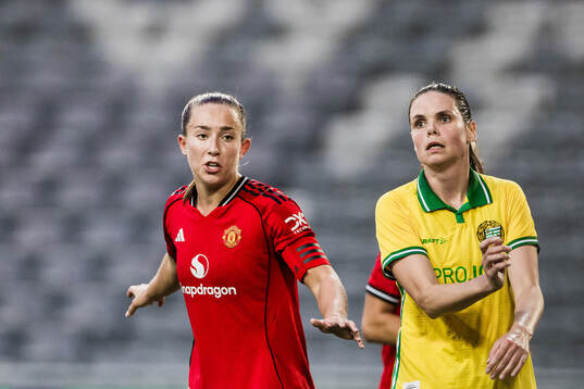 Maya Le Tissier of Manchester United and Simone Boye