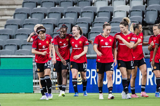 Elisabeth Terland of Manchester United celebrates with