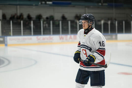 HV71s Linus Lindström