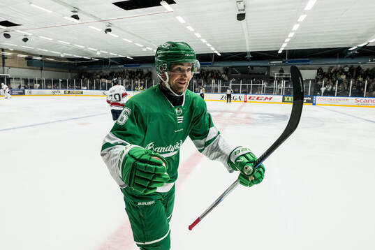 Rögles Lukas Ekeståhl-Jonsson jublar