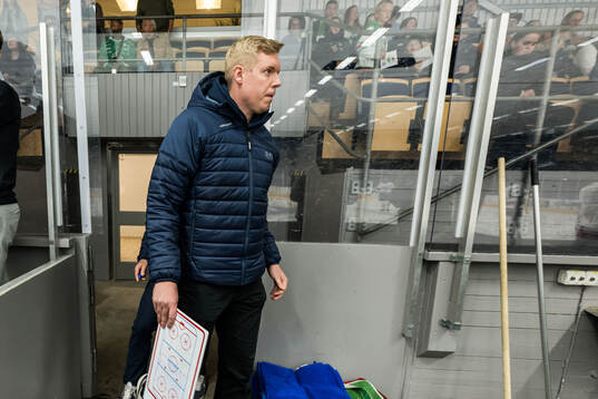 HV71s tränare Anton Blomqvist
