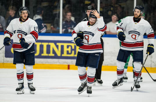 HV71s Isac Brännström, Mattias Tedenby deppar och William