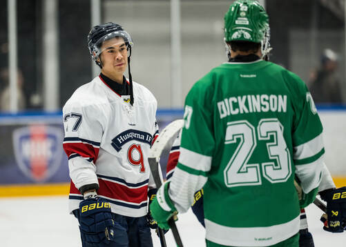 HV71s Jonathan Ang jublar