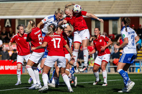 IFK Norrköpings Jessica Wik gör 1-1