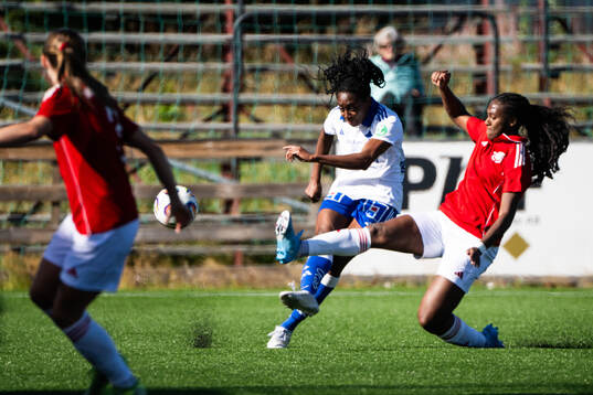 IFK Norrköpings Maya Aliyah Antoine och Piteås Amirah