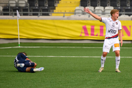 Örgrytes Isak Dahlqvist  reagerar
