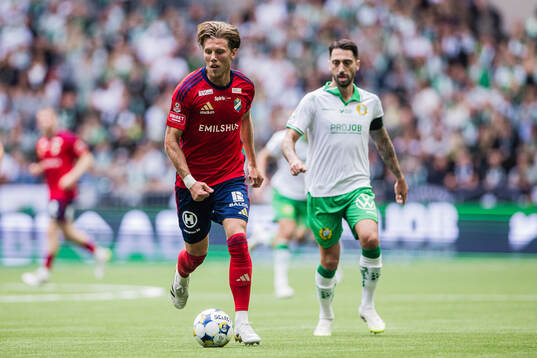 Östers Noah Söderberg och Hammarbys Nahir Besara