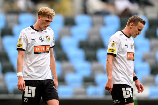 Häckens Olle Samuelsson och Marius Lode deppar