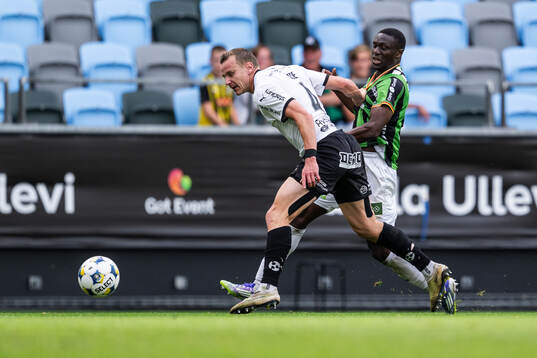 Häckens Marius Lode och GAIS Ibrahim Diabate