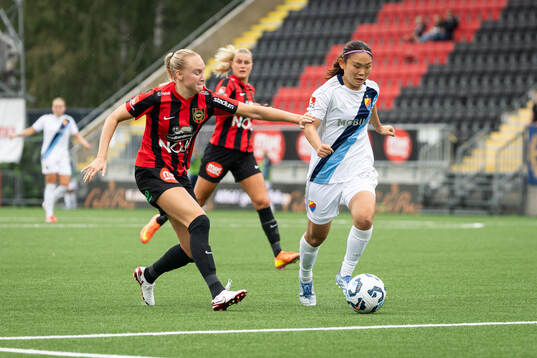 Brommapojkarnas Wilma Wärulf och Djurgårdens Urara