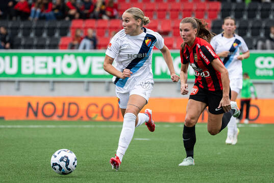 Djurgårdens Nanne Ruuskanen och Brommapojkarnas Louise