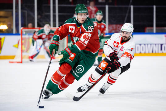 Filip Cederqvist of Frölunda and Benjamin Bougro of
