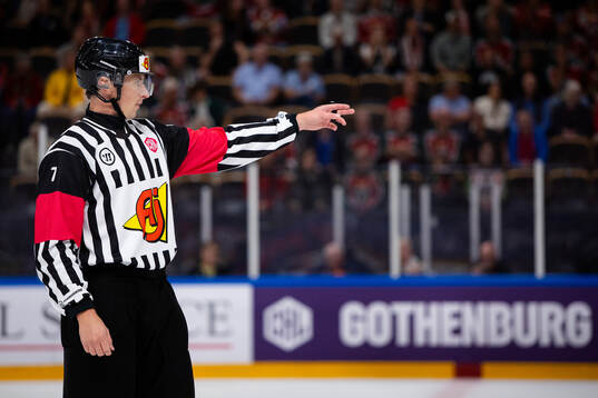 Referee Christoffer Holm