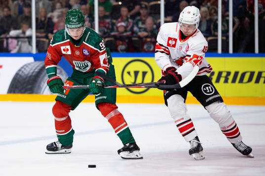 Filip Cederqvist of Frölunda and Raphael Prassl of Lausanne