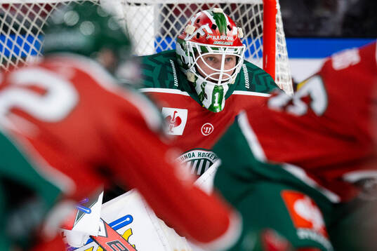 Goaltender Lars Johansson of Frölunda