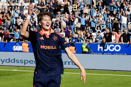 Djurgårdens August Priske Flyger jublar