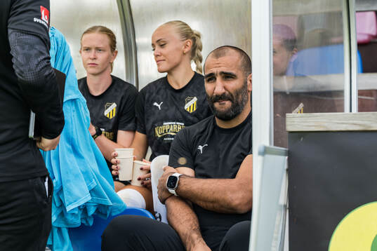 Häckens tränare Mak Lind