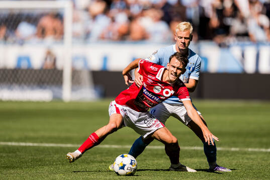 Degerfors Kazper Karlsson och Malmö FFs Otto Rosengren