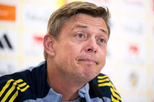 Head coach Jon Dahl Tomasson of the Swedish men's national